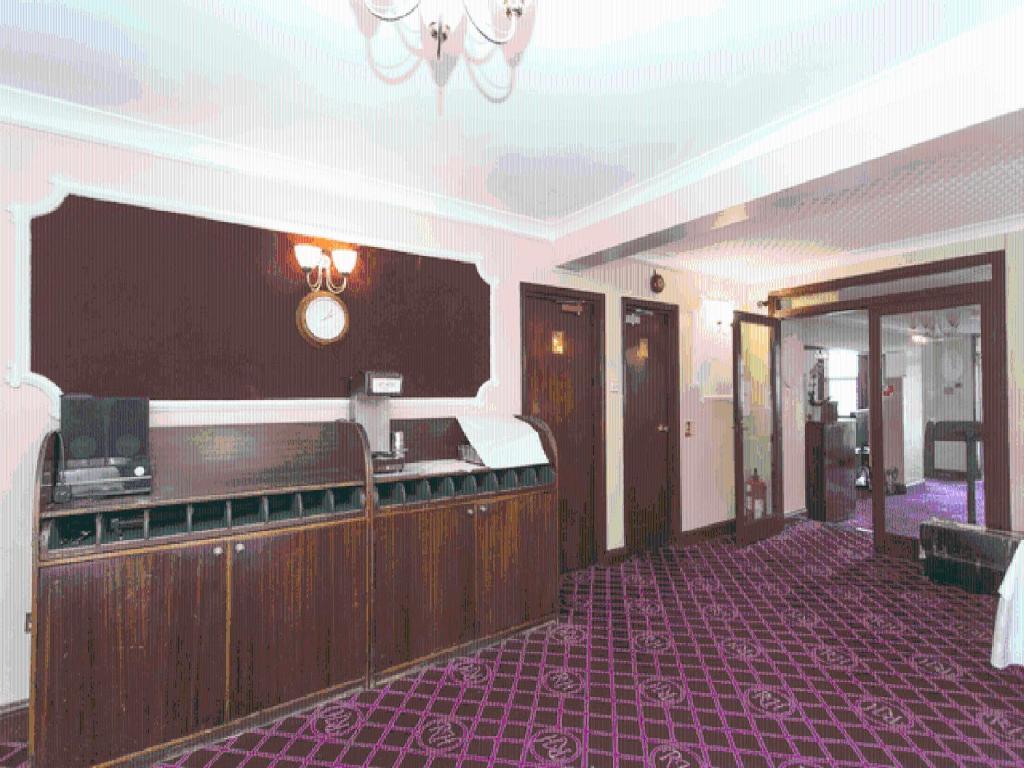 Oyo Ridgeway Hotel Chingford Exterior photo